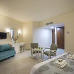 Aquamare & Hotel 4*
