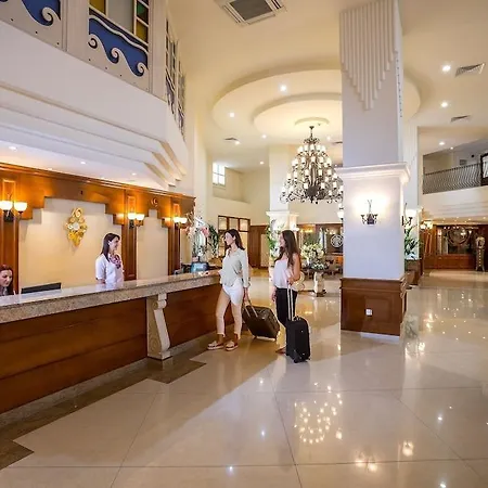 Отель Aquamare & 4*