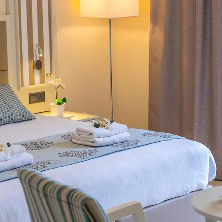 Aquamare & 4* Geroskipou