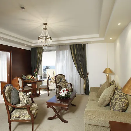 Aquamare & מלון 4*