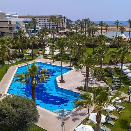 Otel Aquamare & 4*