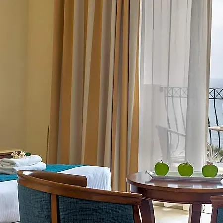 Aquamare & 4*