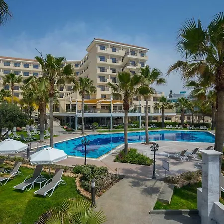 Отель Aquamare & 4*