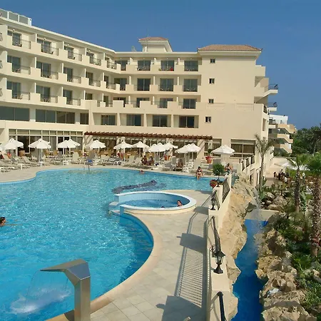 Aquamare & Hotel 4*