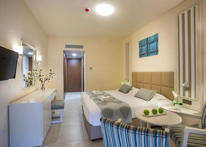 Hotel Aquamare & Geroskipou