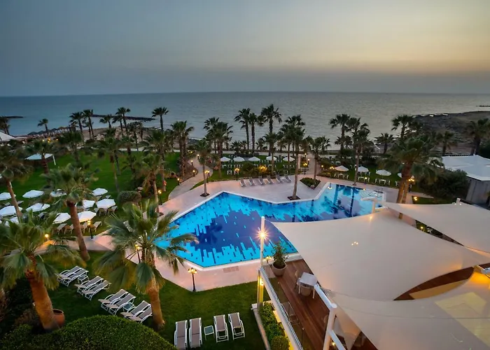 Aquamare & Hotel Geroskipou